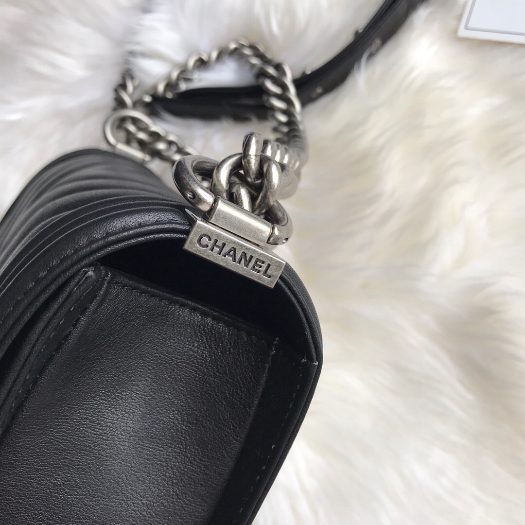 A67085, Small BOY CHANEL Handbag, Calfskin