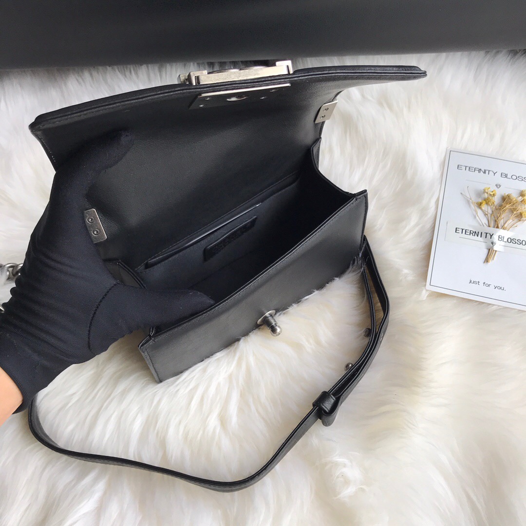 A67085, Small BOY CHANEL Handbag, Calfskin