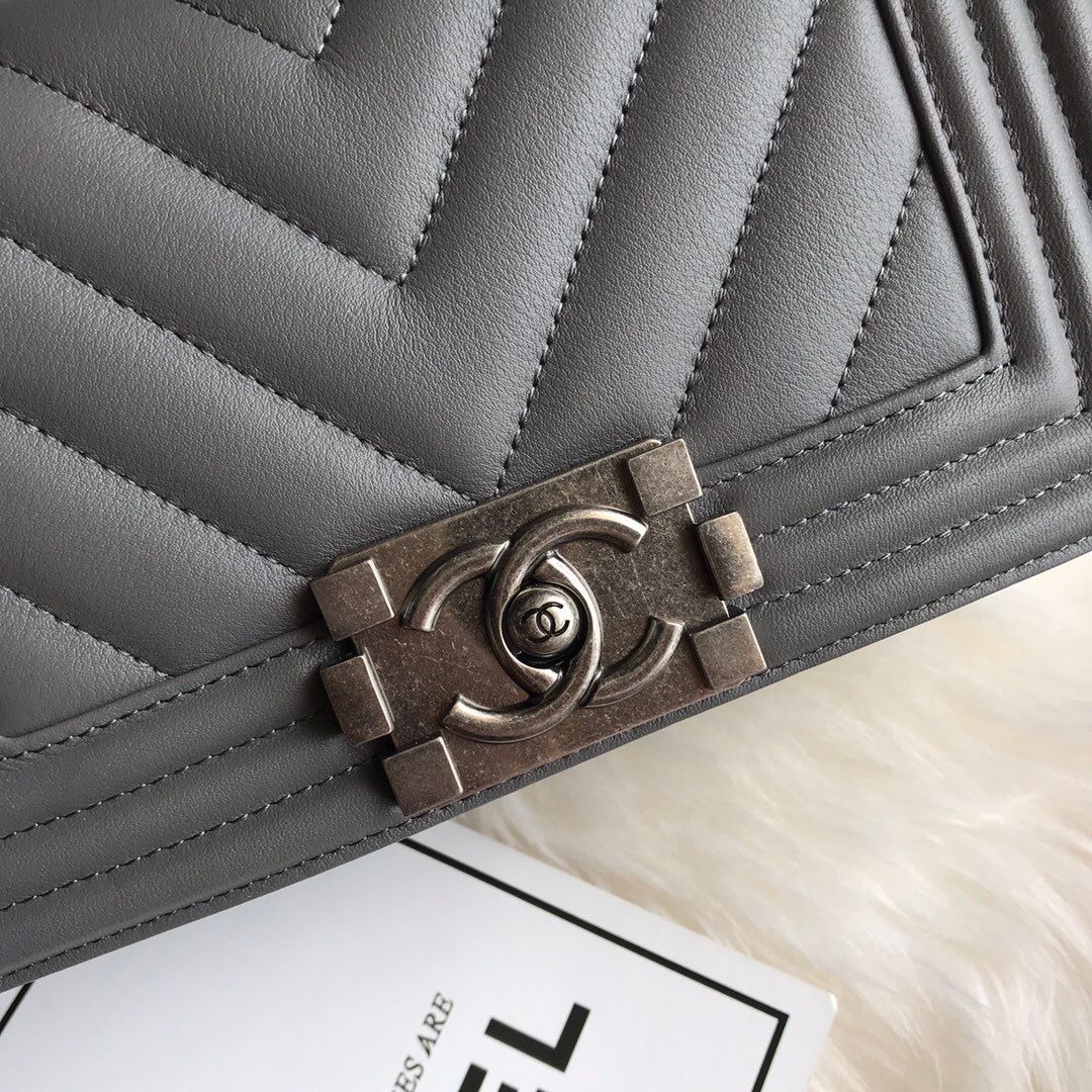 A67085, Small BOY CHANEL Handbag, Calfskin