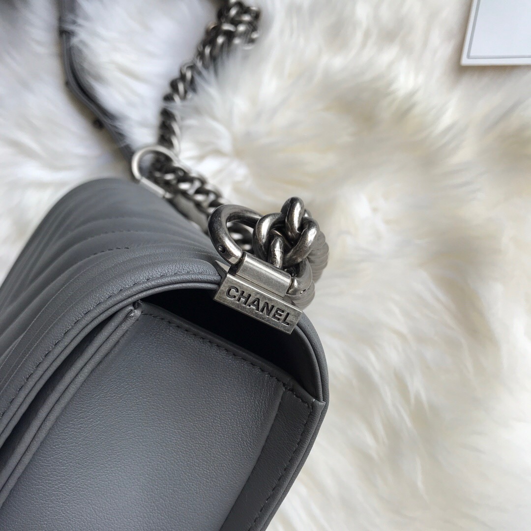 A67085, Small BOY CHANEL Handbag, Calfskin