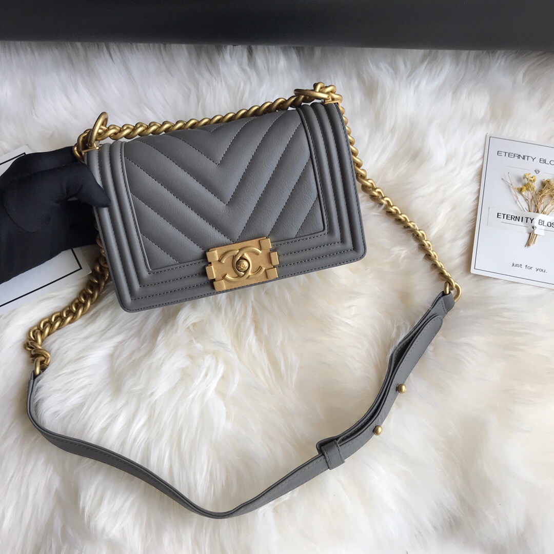 A67085, Small BOY CHANEL Handbag, Calfskin