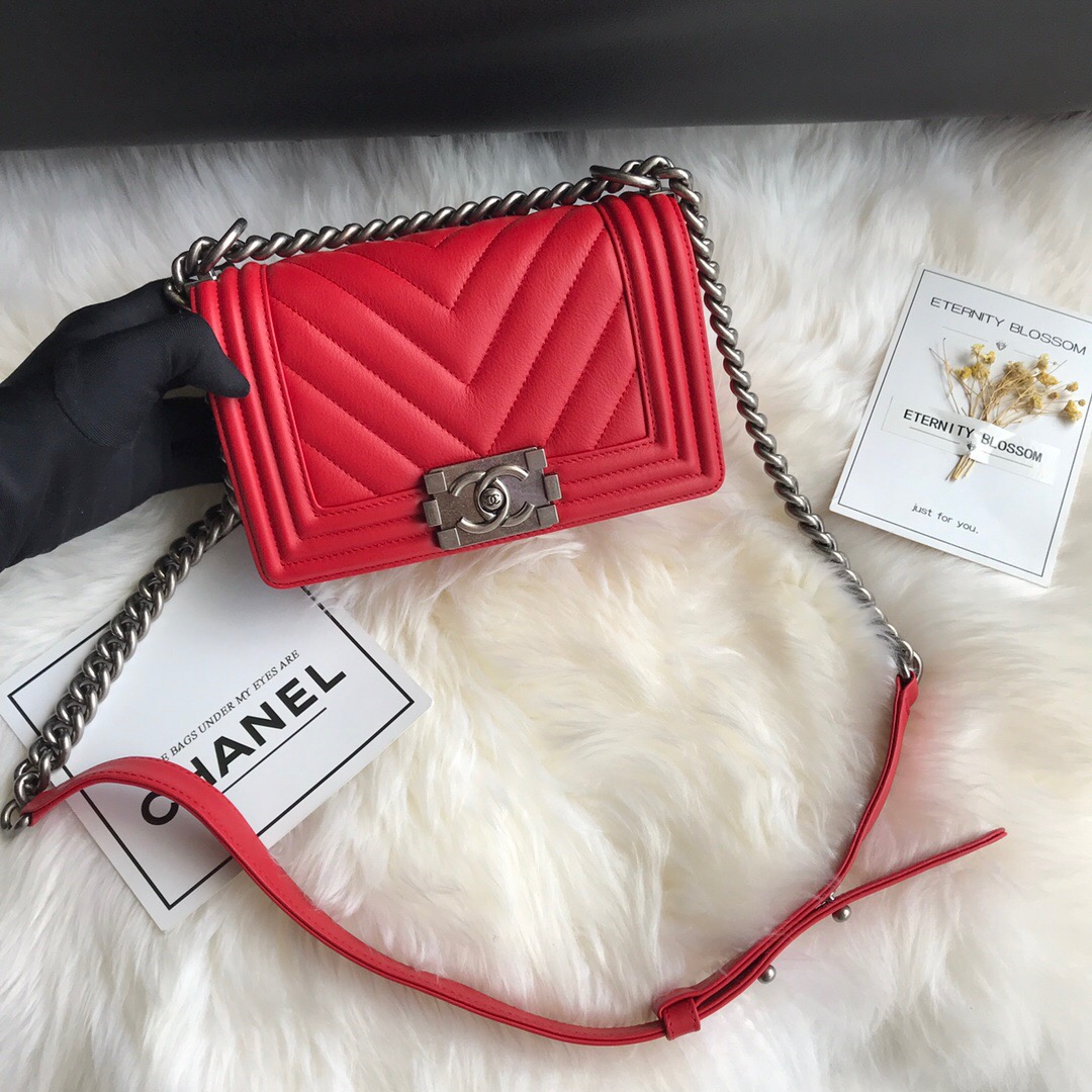 A67085, Small BOY CHANEL Handbag, Calfskin
