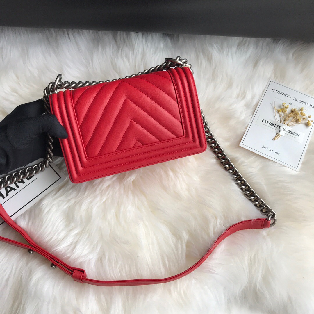 A67085, Small BOY CHANEL Handbag, Calfskin
