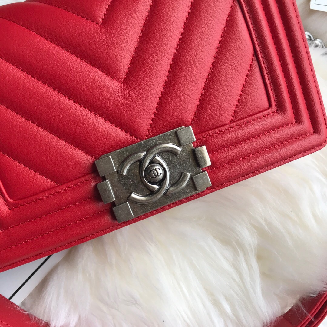 A67085, Small BOY CHANEL Handbag, Calfskin