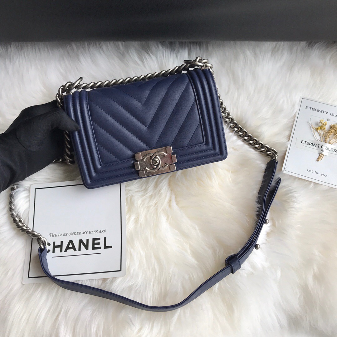 A67085, Small BOY CHANEL Handbag, Calfskin