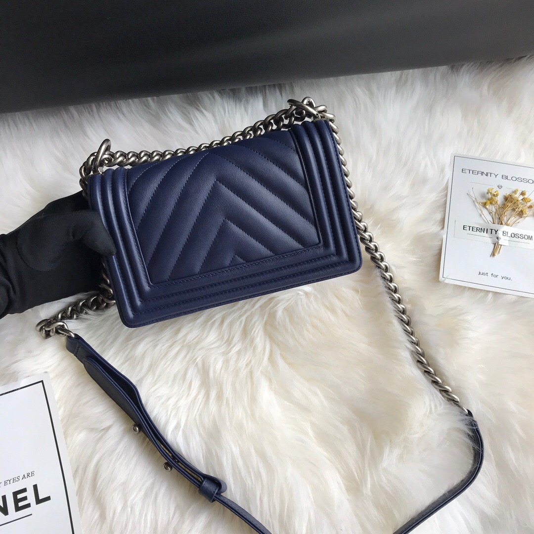 A67085, Small BOY CHANEL Handbag, Calfskin