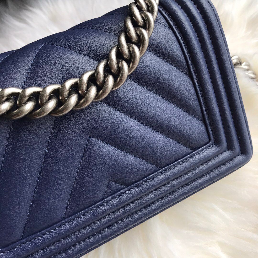 A67085, Small BOY CHANEL Handbag, Calfskin