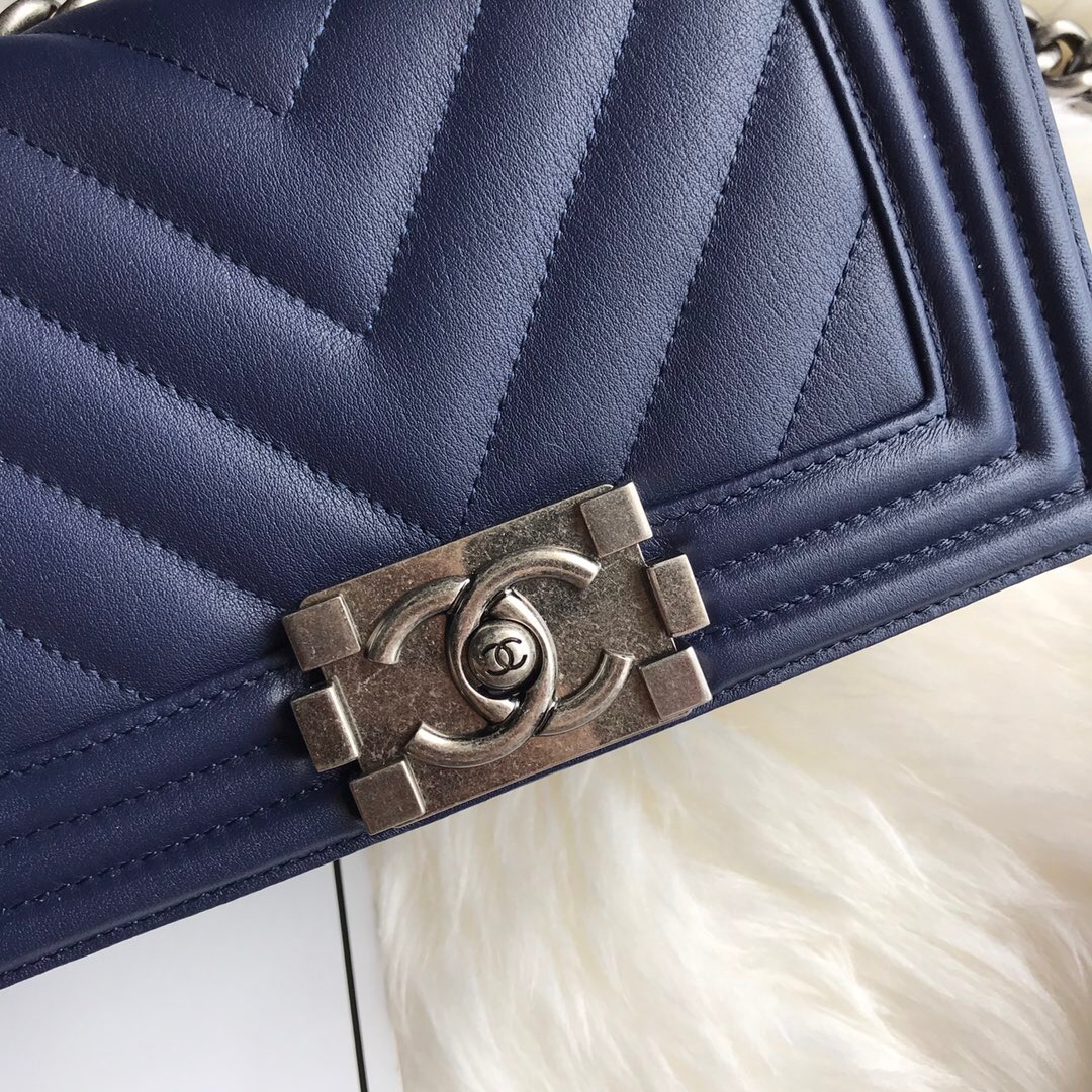 A67085, Small BOY CHANEL Handbag, Calfskin