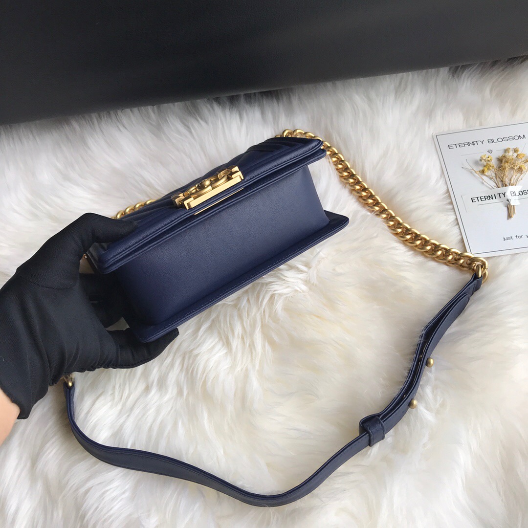 A67085, Small BOY CHANEL Handbag, Calfskin
