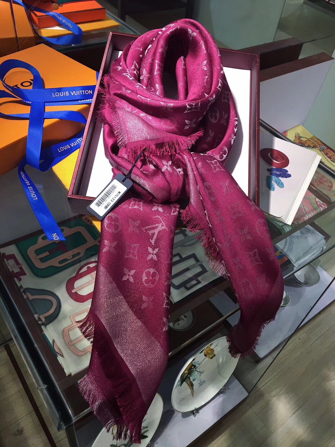 MONOGRAM SHINE(Silver) SHAWL, LOUIS VUITTON LV SHAWL