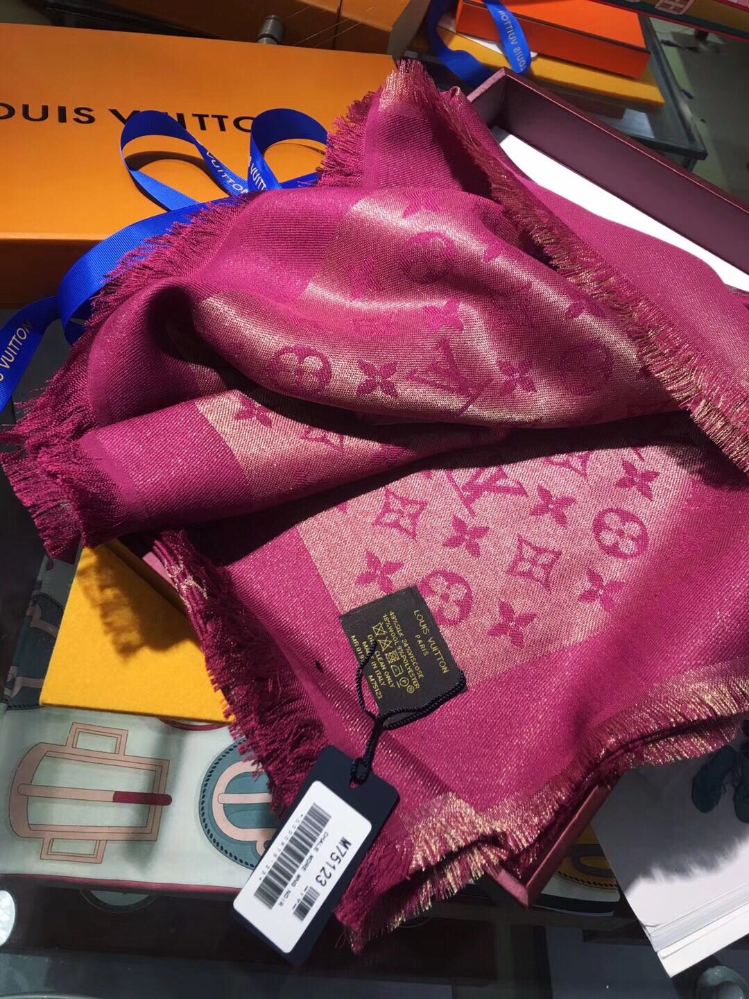 MONOGRAM SHINE(Gold) SHAWL, LOUIS VUITTON LV SHAWL
