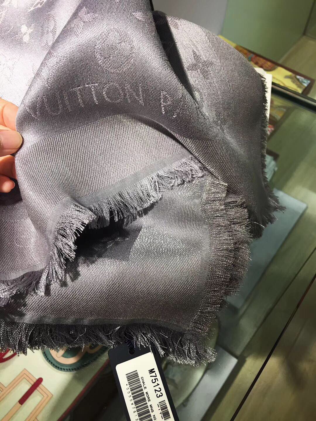 MONOGRAM SHINE(Silver) SHAWL, LOUIS VUITTON LV SHAWL