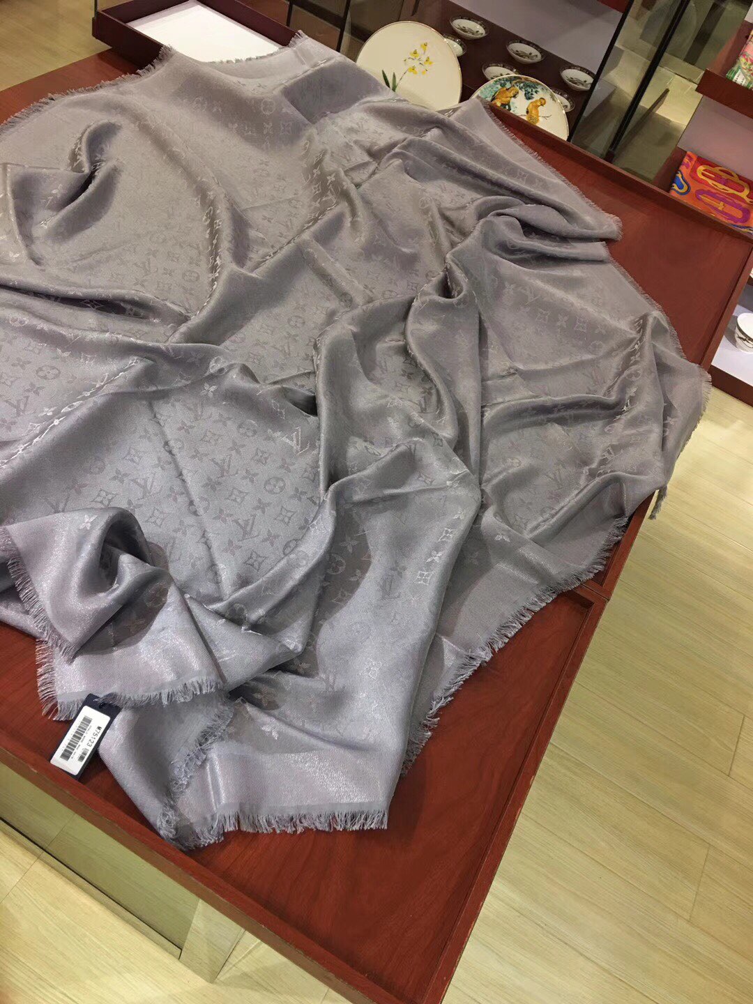 MONOGRAM SHINE(Silver) SHAWL, LOUIS VUITTON LV SHAWL