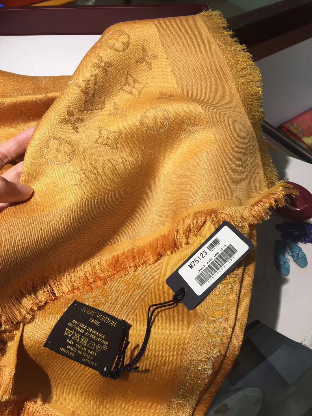 MONOGRAM SHINE(Gold) SHAWL, LOUIS VUITTON LV SHAWL