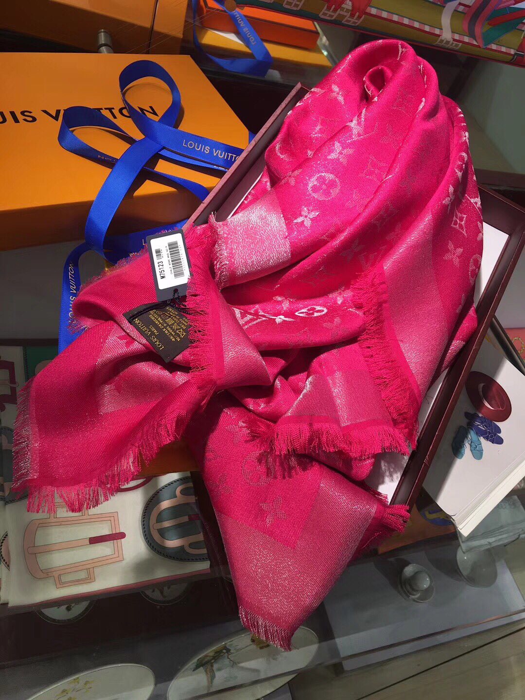 MONOGRAM SHINE(Silver) SHAWL, LOUIS VUITTON LV SHAWL