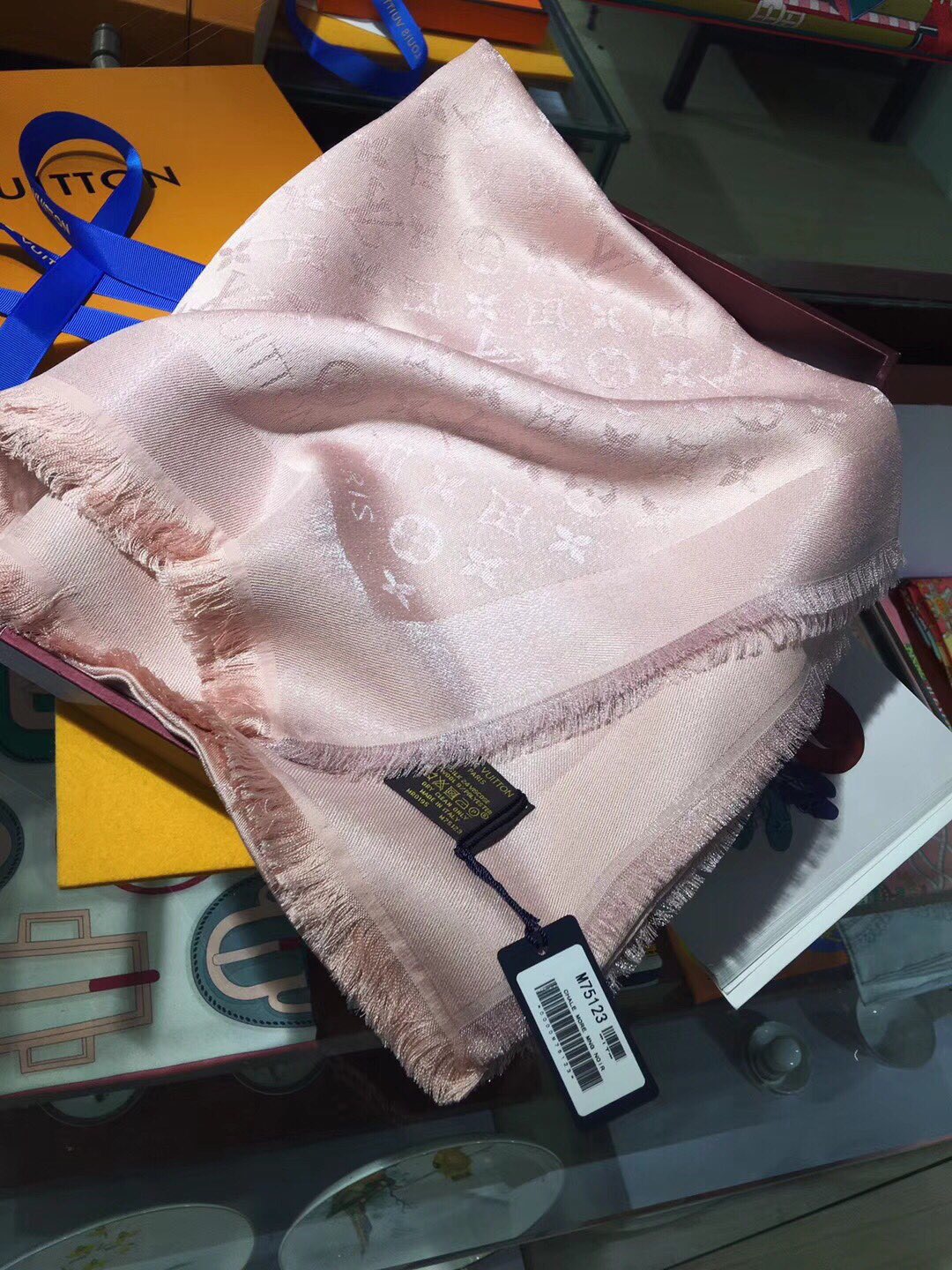 MONOGRAM SHINE(Silver) SHAWL, LOUIS VUITTON LV SHAWL