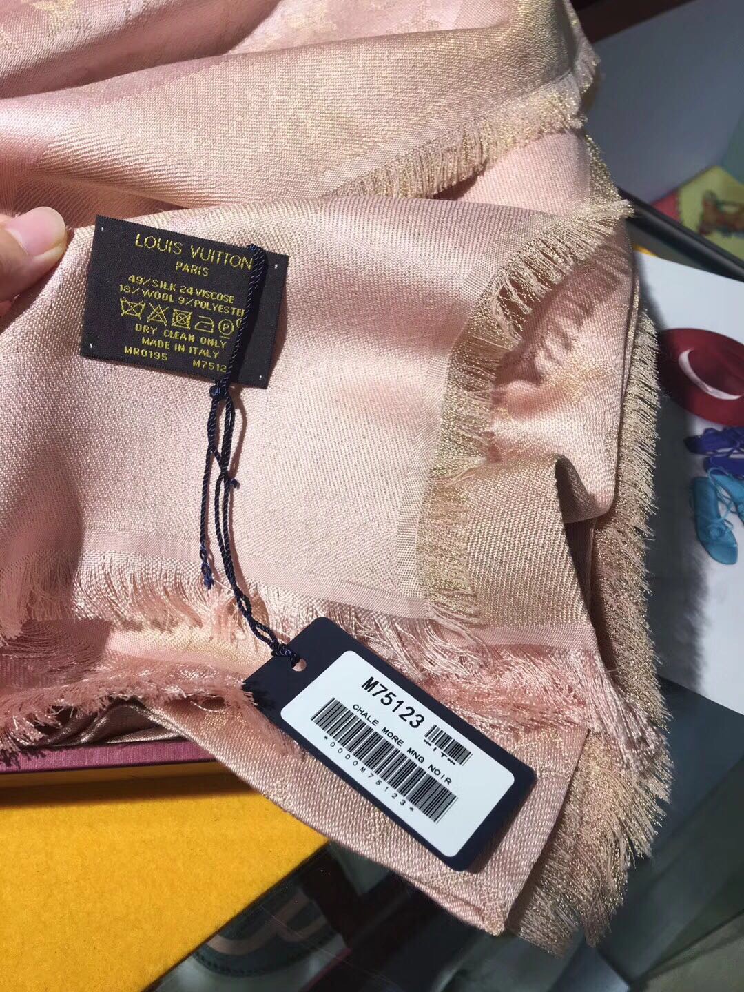 MONOGRAM SHINE(Gold) SHAWL, LOUIS VUITTON LV SHAWL