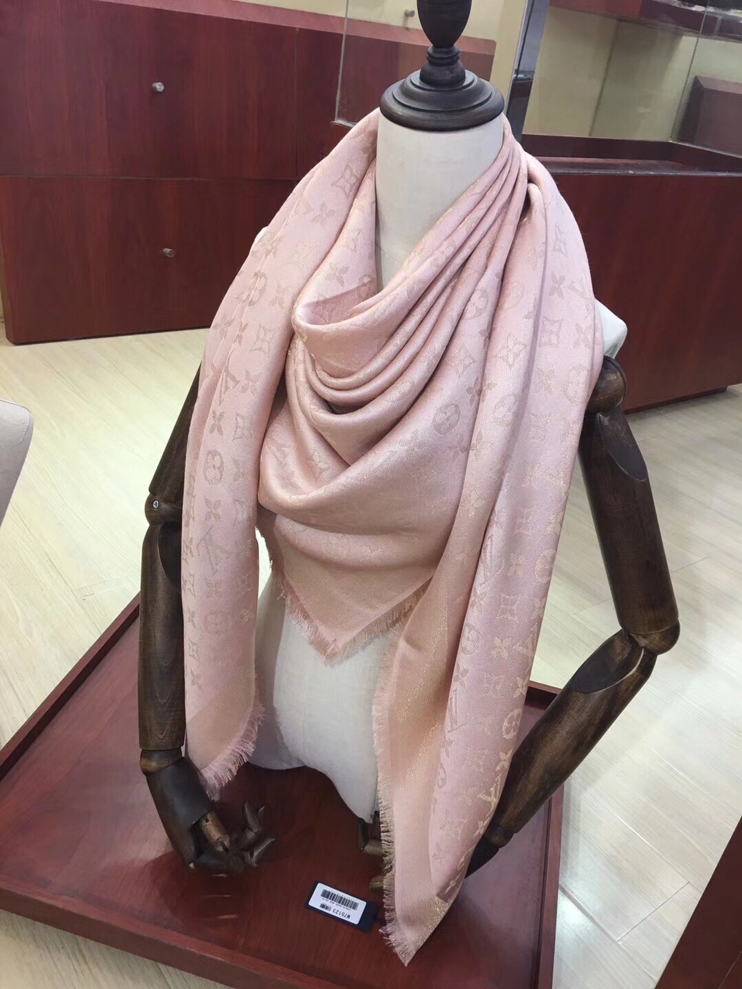 MONOGRAM SHINE(Gold) SHAWL, LOUIS VUITTON LV SHAWL