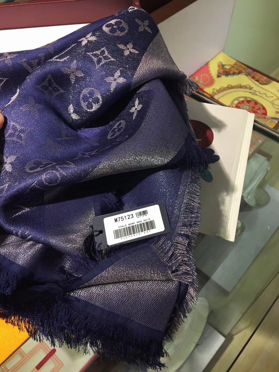 MONOGRAM SHINE(Silver) SHAWL, LOUIS VUITTON LV SHAWL