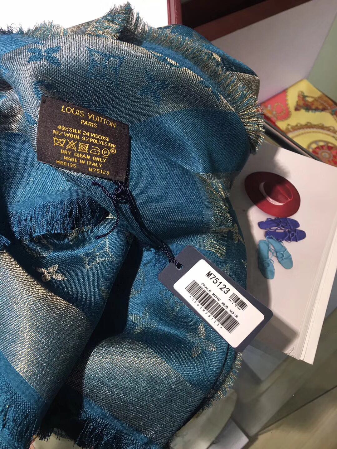 MONOGRAM SHINE(Gold) SHAWL, LOUIS VUITTON LV SHAWL