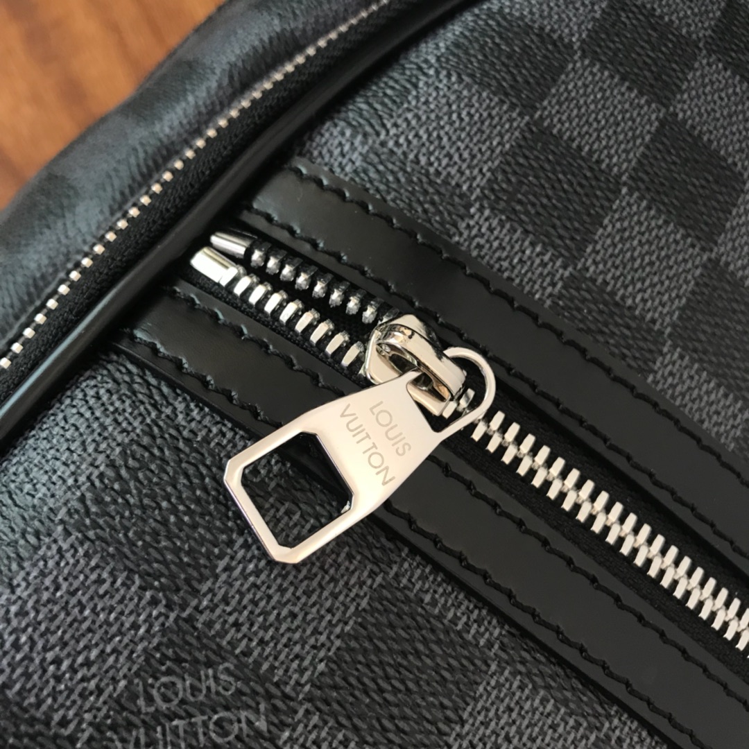 N58024, Michael Damier Graphite Canvas - Travel, Louis Vuitton LV Backpack