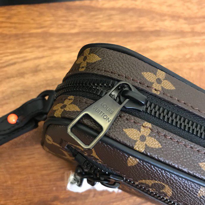 M44458, SOLAR RAY POCHETTE VOLGA, Louis Vuitton LV