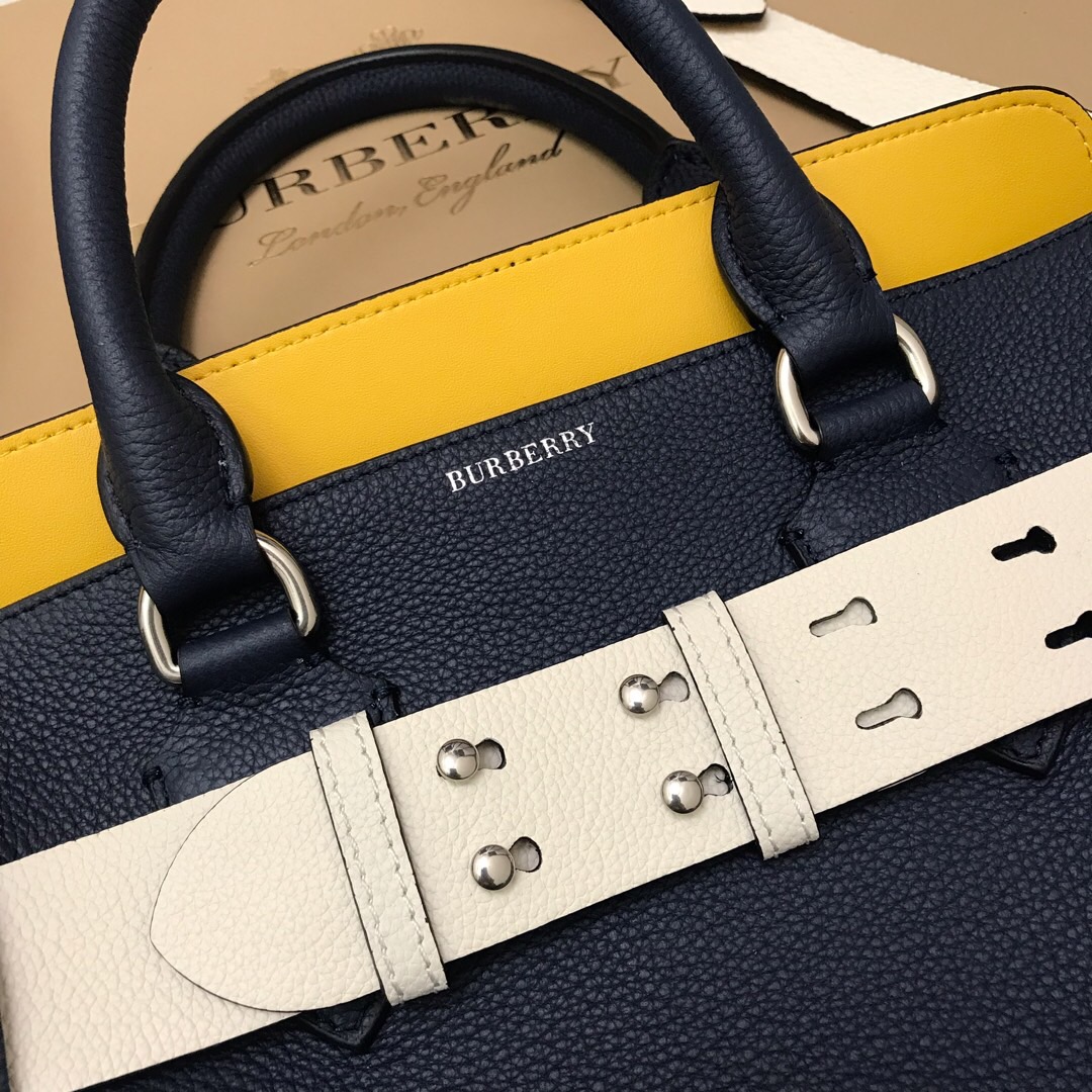 40767331, The Small Leather Belt Bag, Burberry handbag