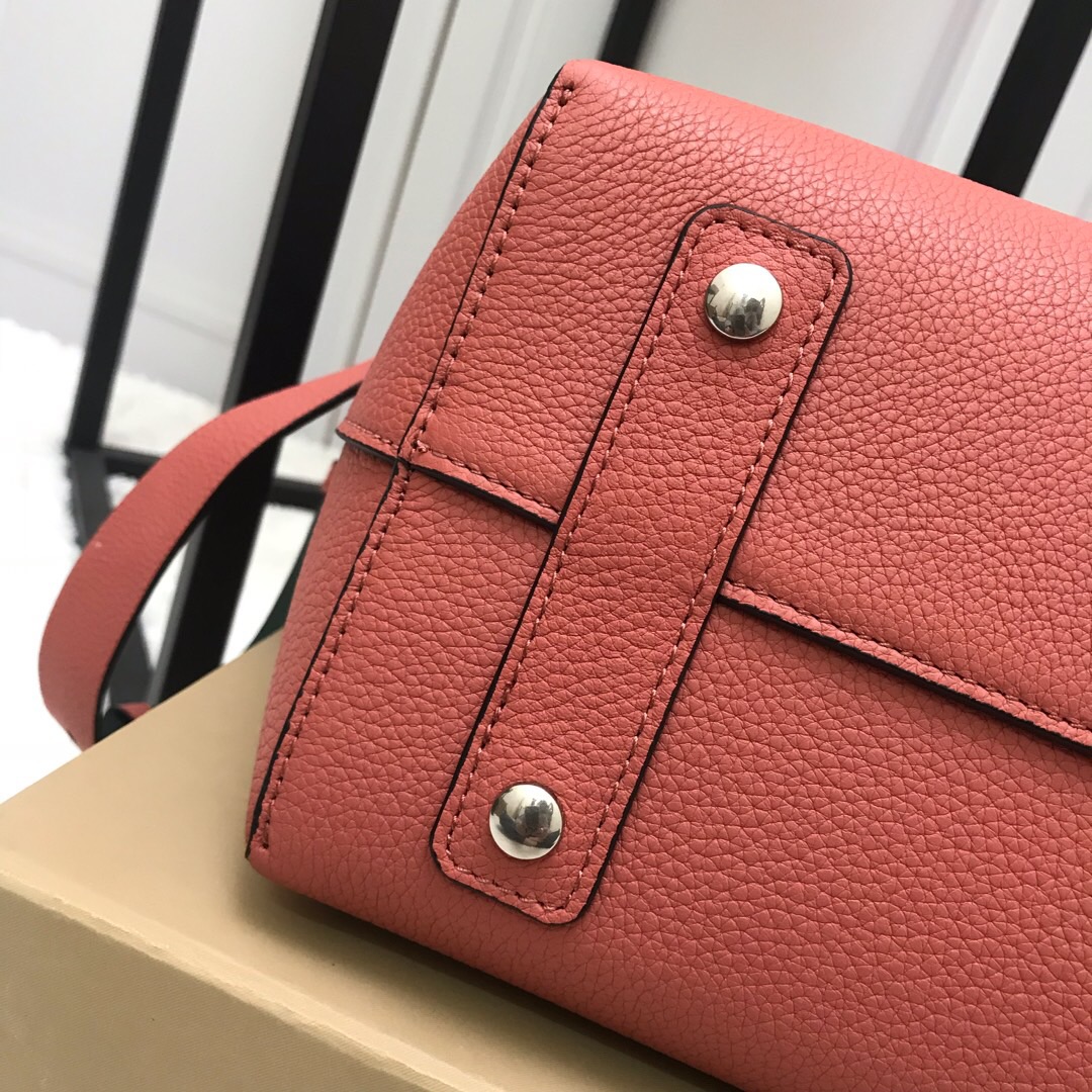 40767331, The Small Leather Belt Bag, Burberry handbag