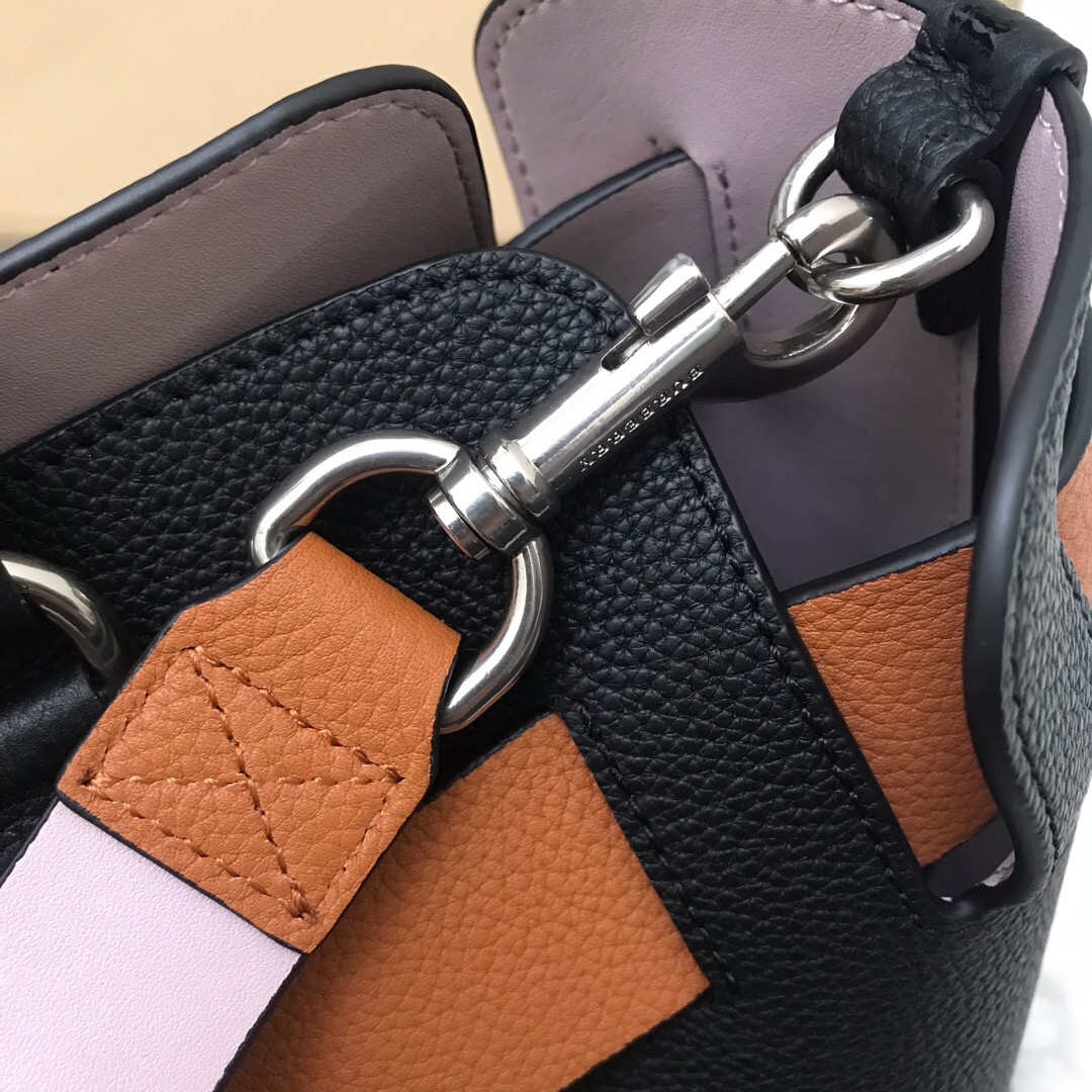 40767331, The Small Leather Belt Bag, Burberry handbag