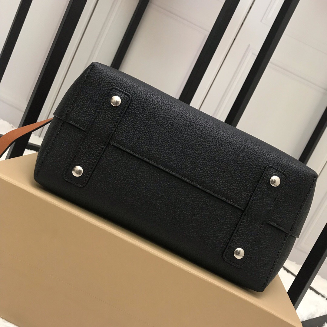 40767331, The Small Leather Belt Bag, Burberry handbag