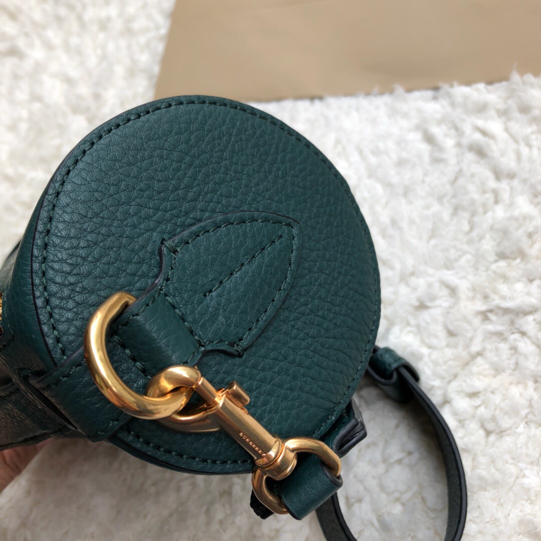 40751031, The Leather Barrel Bag, Burberry handbag