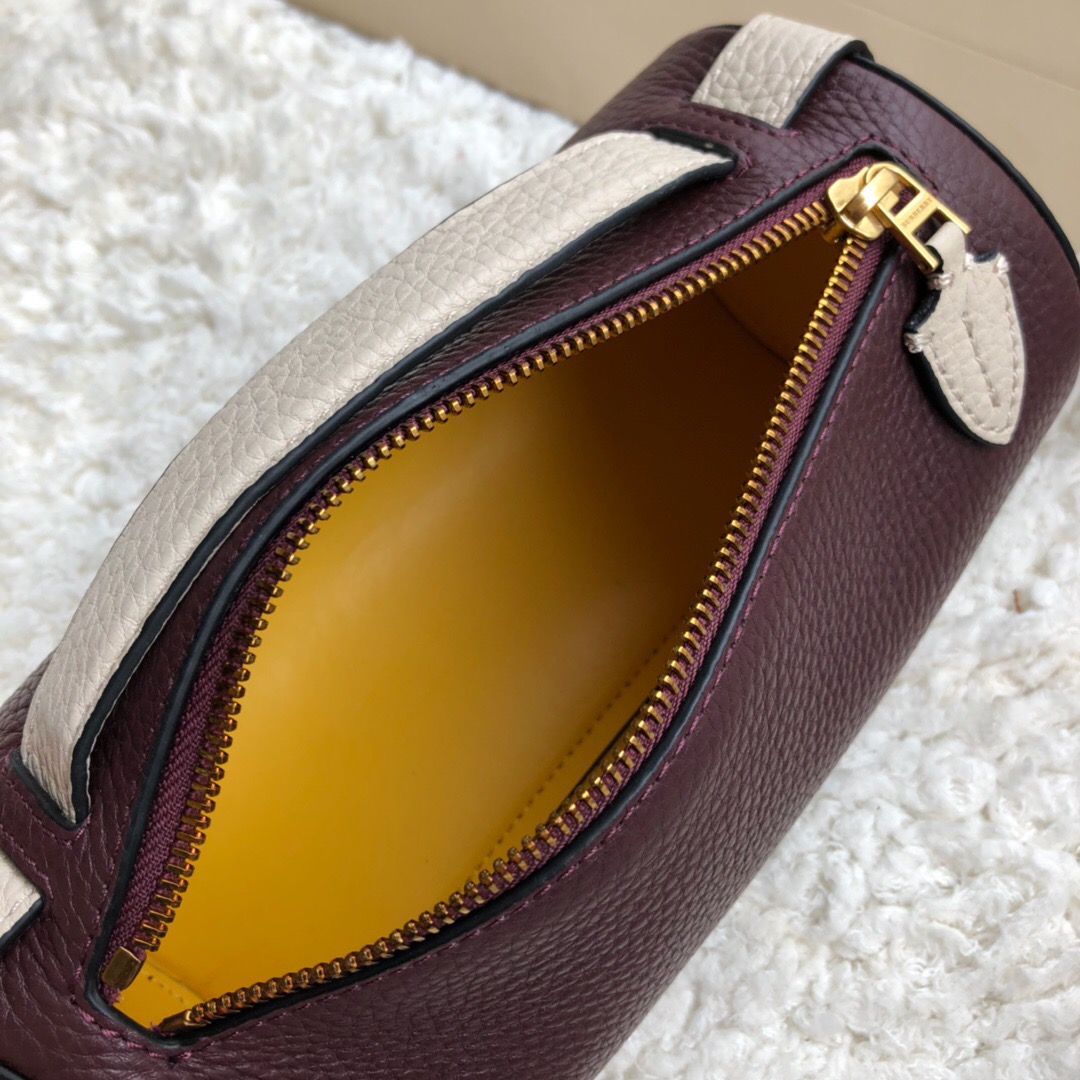 40751031, The Leather Barrel Bag, Burberry handbag
