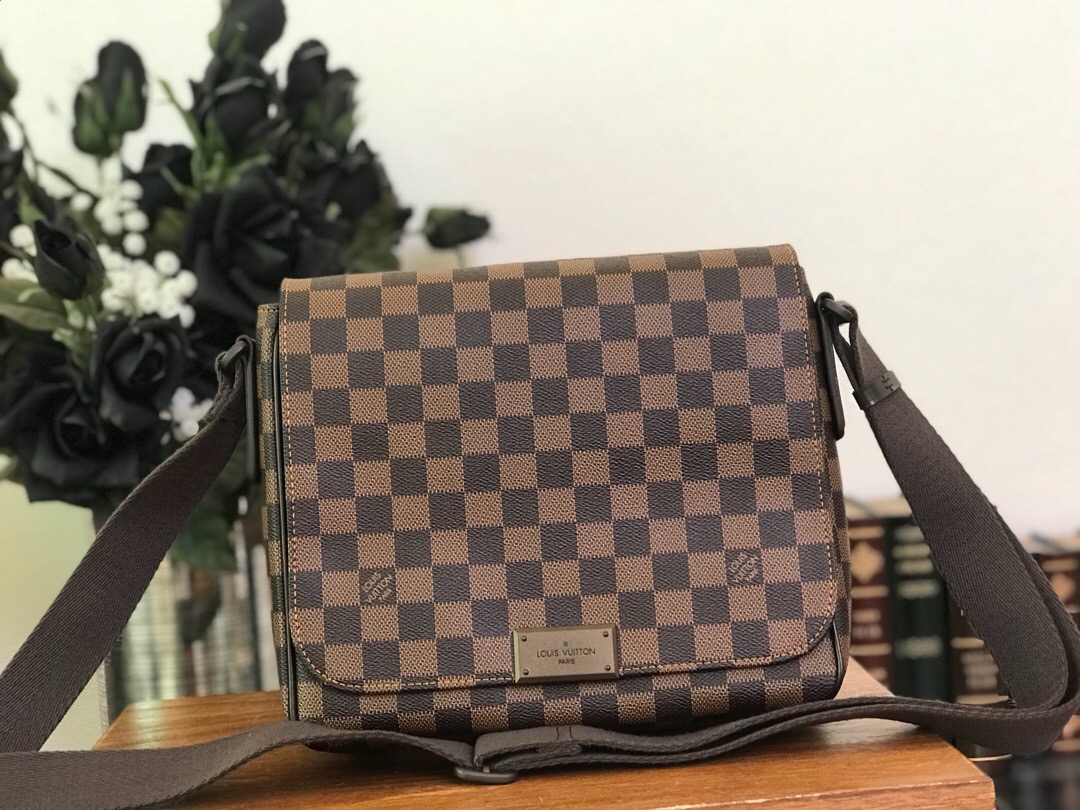 N41213 District PM, Louis Vuitton LV Handbag