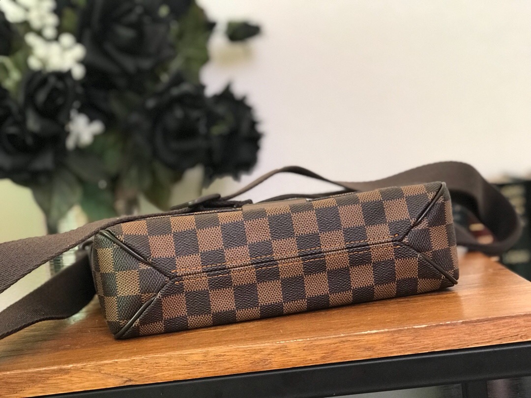 N41213 District PM, Louis Vuitton LV Handbag