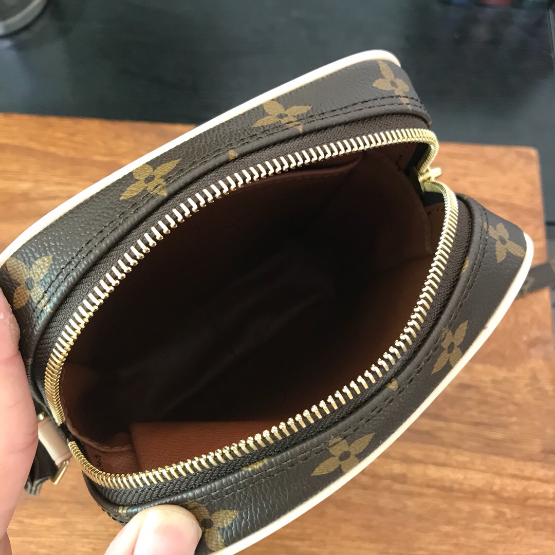 M45266, DANUBE PM, LOUIS VUITTON LV HANDBAGS