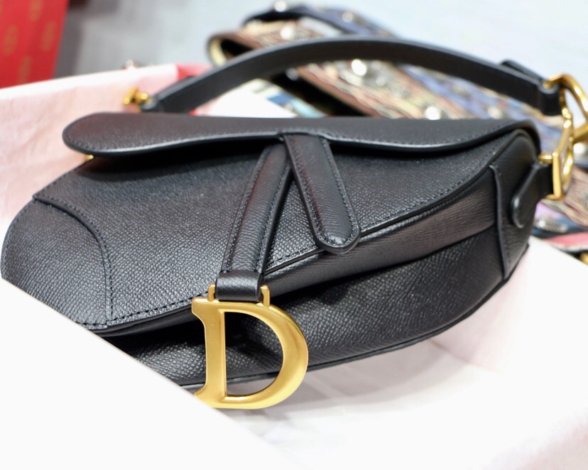 M0446CWVG, DIOR SADDLE CALFSKIN BAG