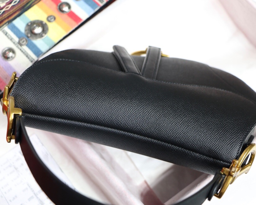 M0447CWVG, MINI DIOR SADDLE CALFSKIN BAG
