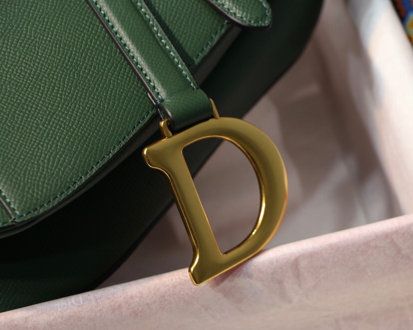 M0446CWVG, DIOR SADDLE CALFSKIN BAG
