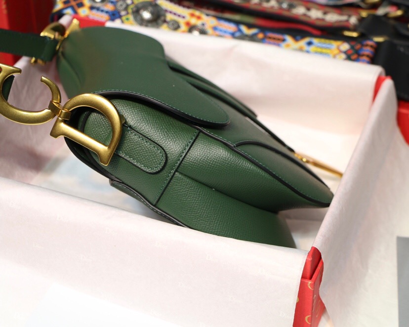 M0446CWVG, DIOR SADDLE CALFSKIN BAG