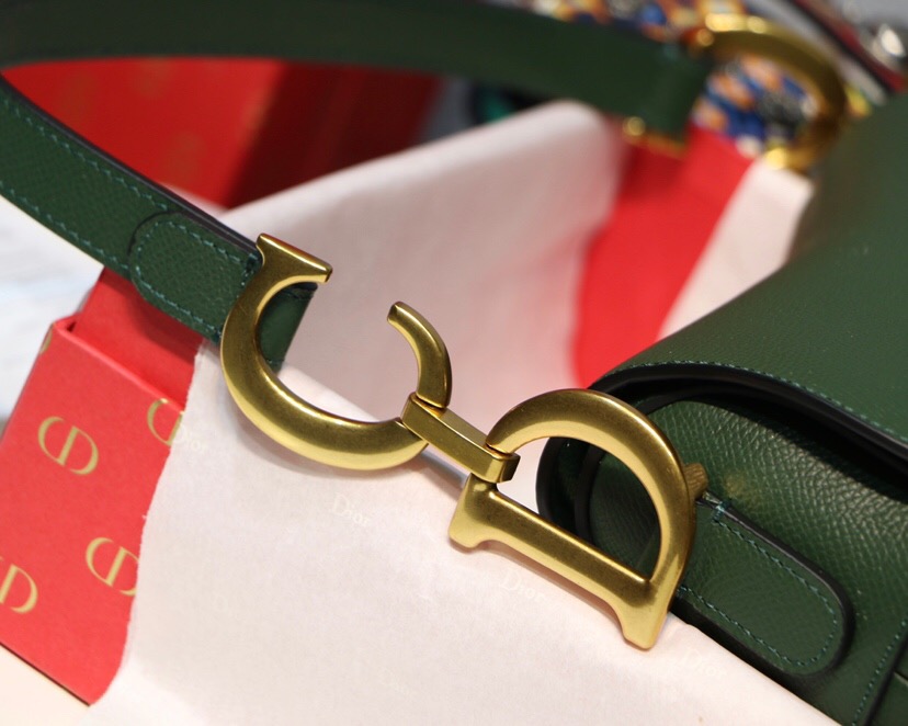 M0446CWVG, DIOR SADDLE CALFSKIN BAG