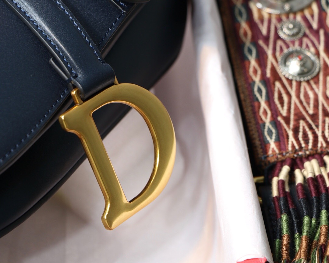 M0446CWVG, DIOR SADDLE CALFSKIN BAG
