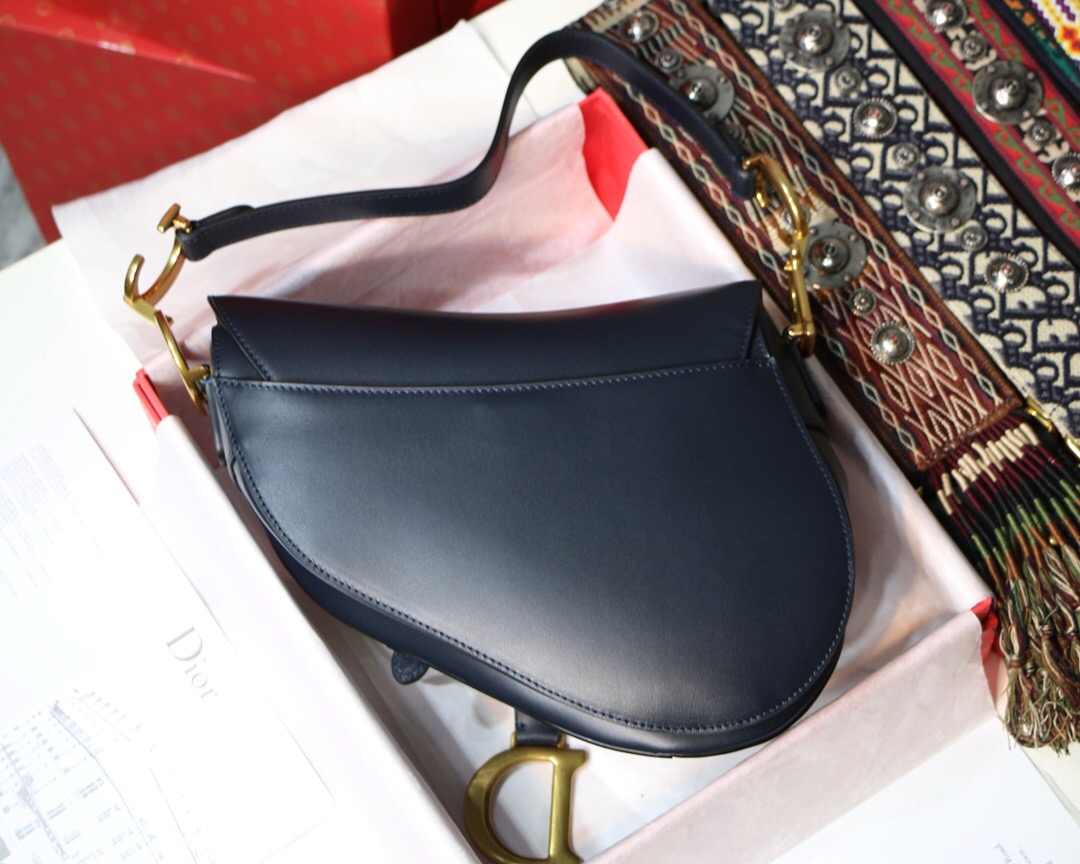 M0446CWVG, DIOR SADDLE CALFSKIN BAG