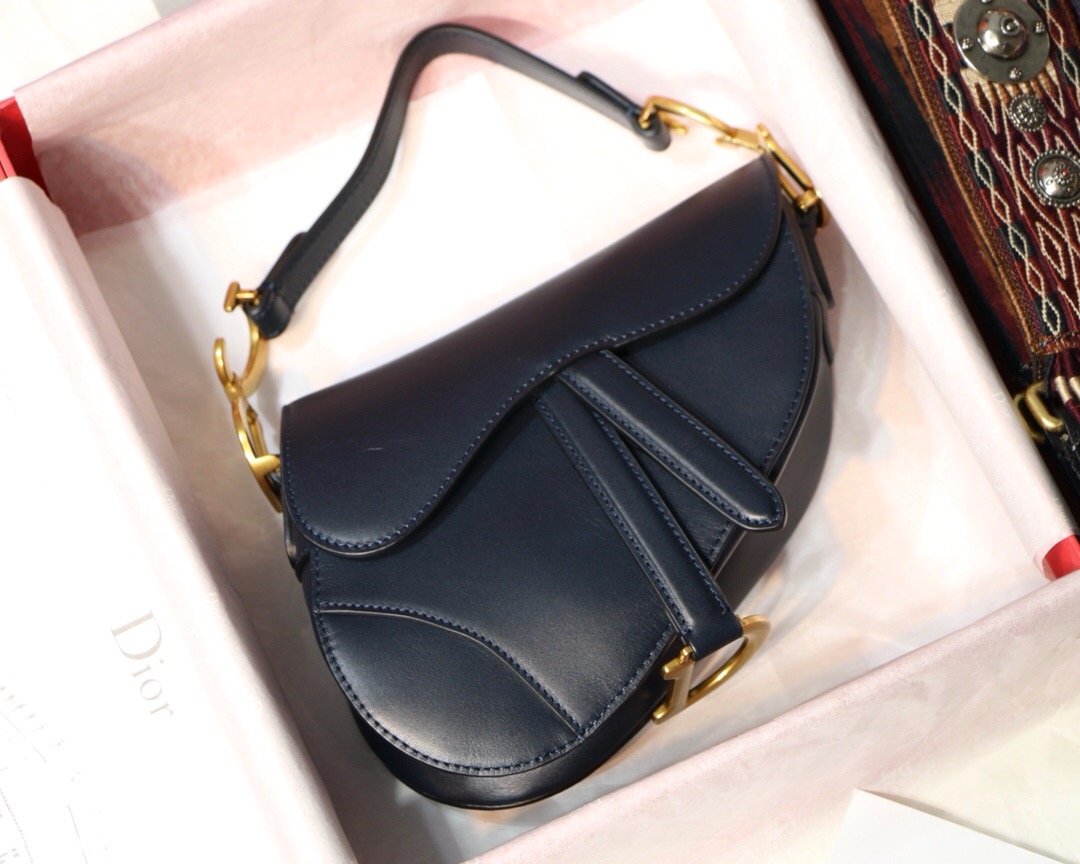 M0447CWVG, MINI DIOR SADDLE CALFSKIN BAG