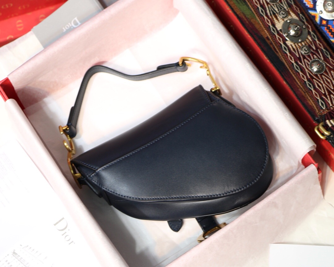 M0447CWVG, MINI DIOR SADDLE CALFSKIN BAG