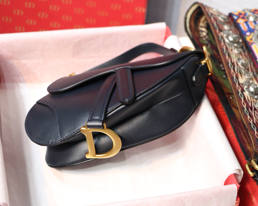 M0447CWVG, MINI DIOR SADDLE CALFSKIN BAG