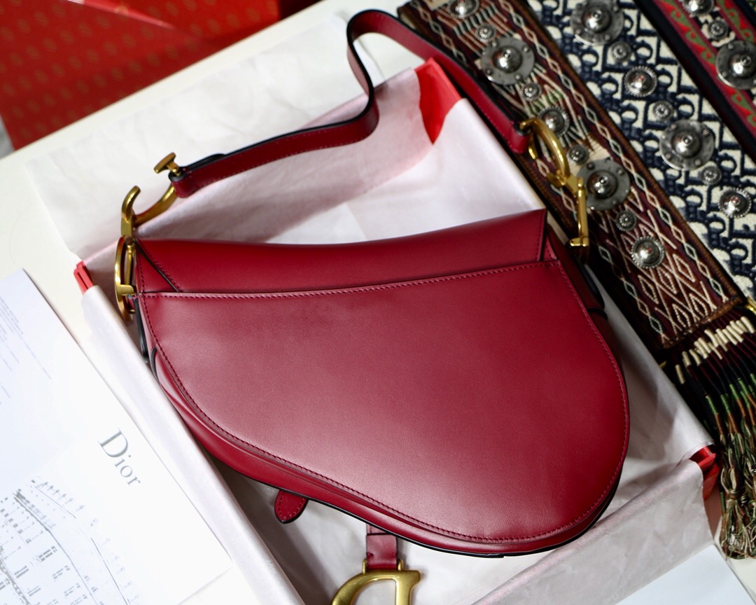 M0446CWVG, DIOR SADDLE CALFSKIN BAG
