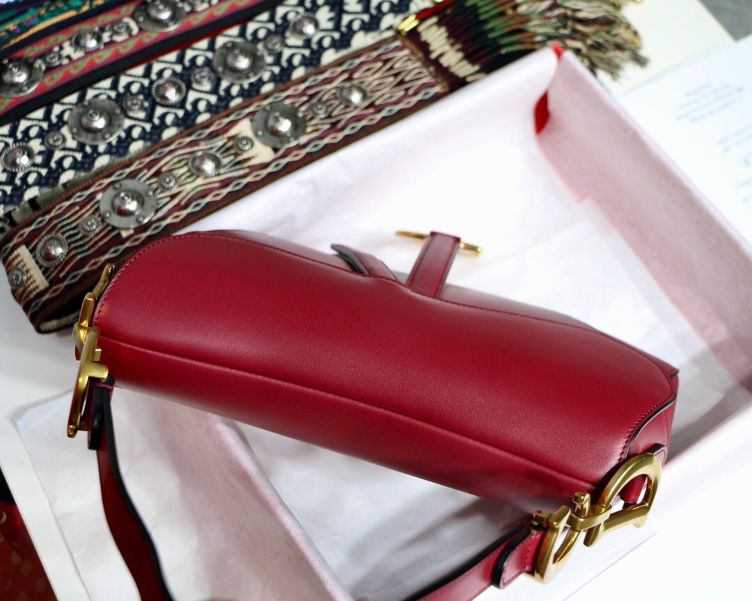 M0446CWVG, DIOR SADDLE CALFSKIN BAG