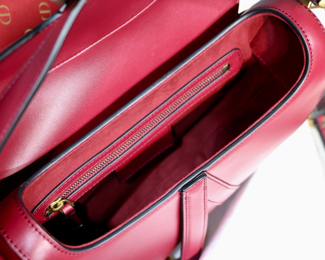 M0446CWVG, DIOR SADDLE CALFSKIN BAG