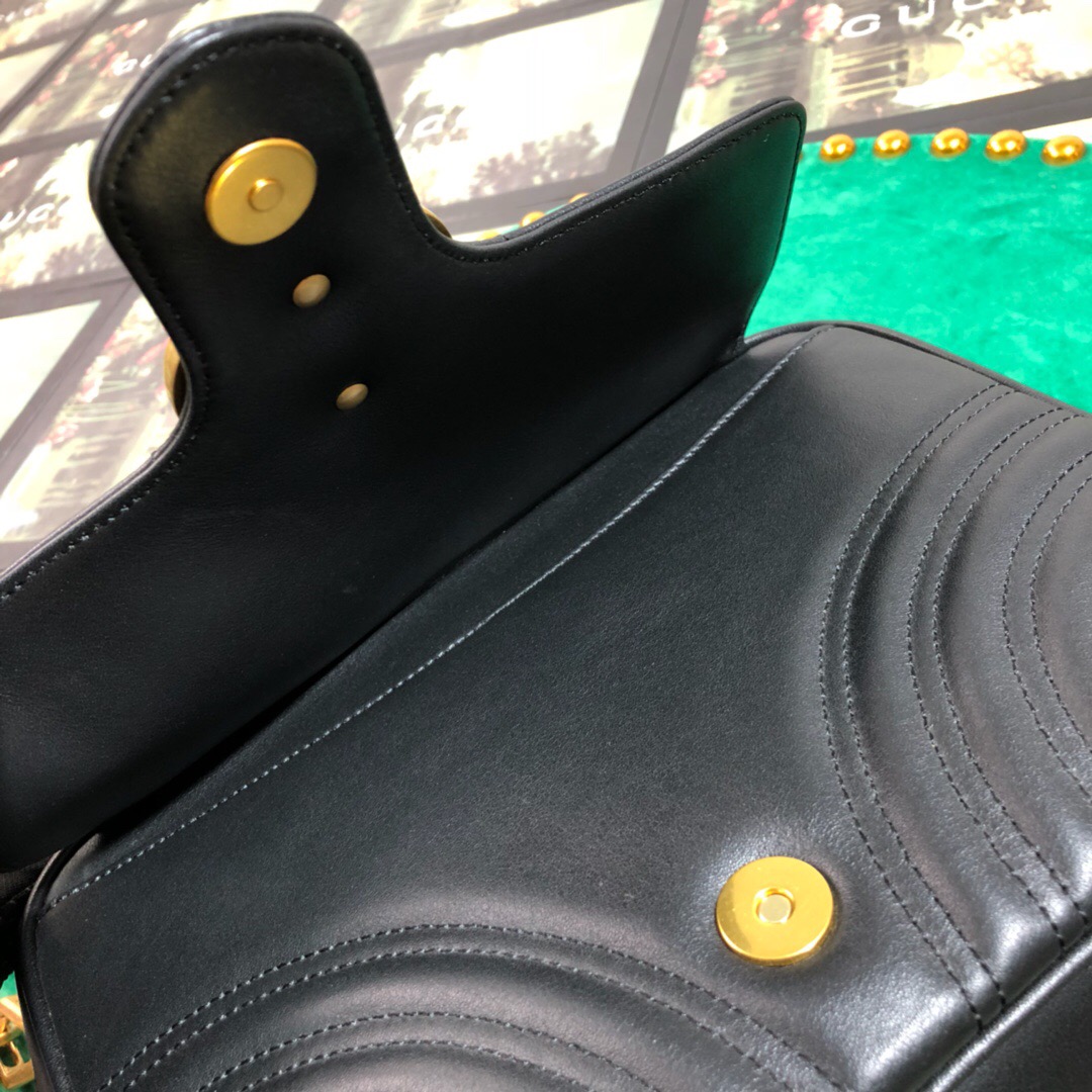 GUCCI, 498100, GG Marmont matelassé shoulder bag