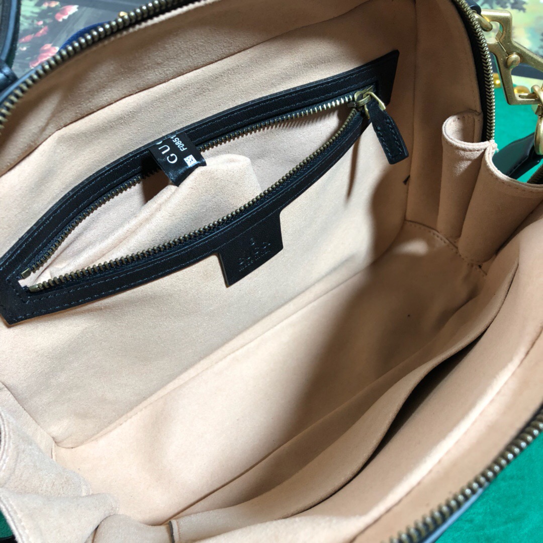 GUCCI, 498100, GG Marmont matelassé shoulder bag